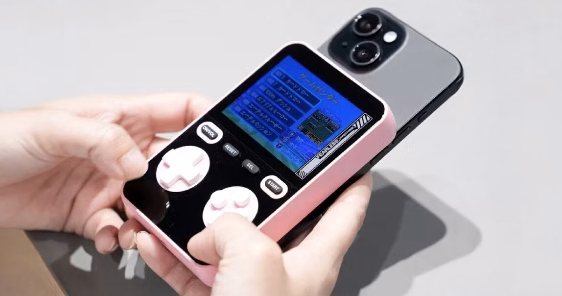 R36S : la mini console rétro à 30 € qui fait sensation avec ses 15 000 jeux, le hit de la rentrée !